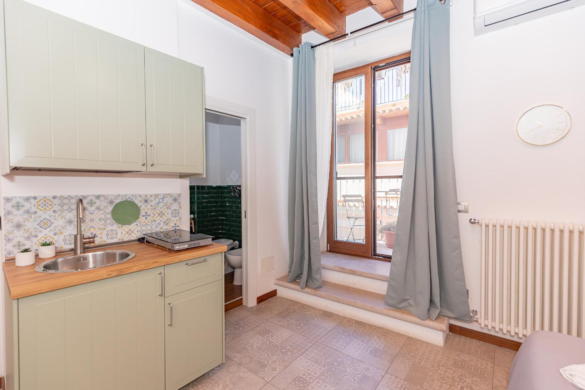 Centro Storico Redmood House A 5 Min Dal Mare, Breakfast, Aria Condizionata, Wi-Fi E Netflix Apartment Barletta Bagian luar foto